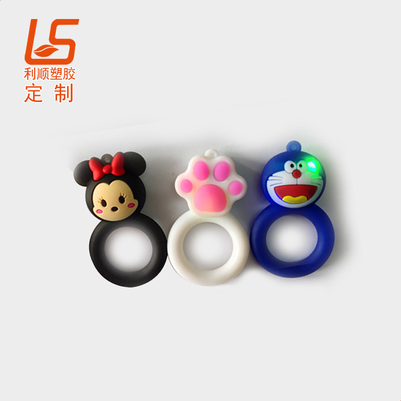 pvc軟膠鑰匙扣LED發(fā)光燈軟膠LED鑰匙扣